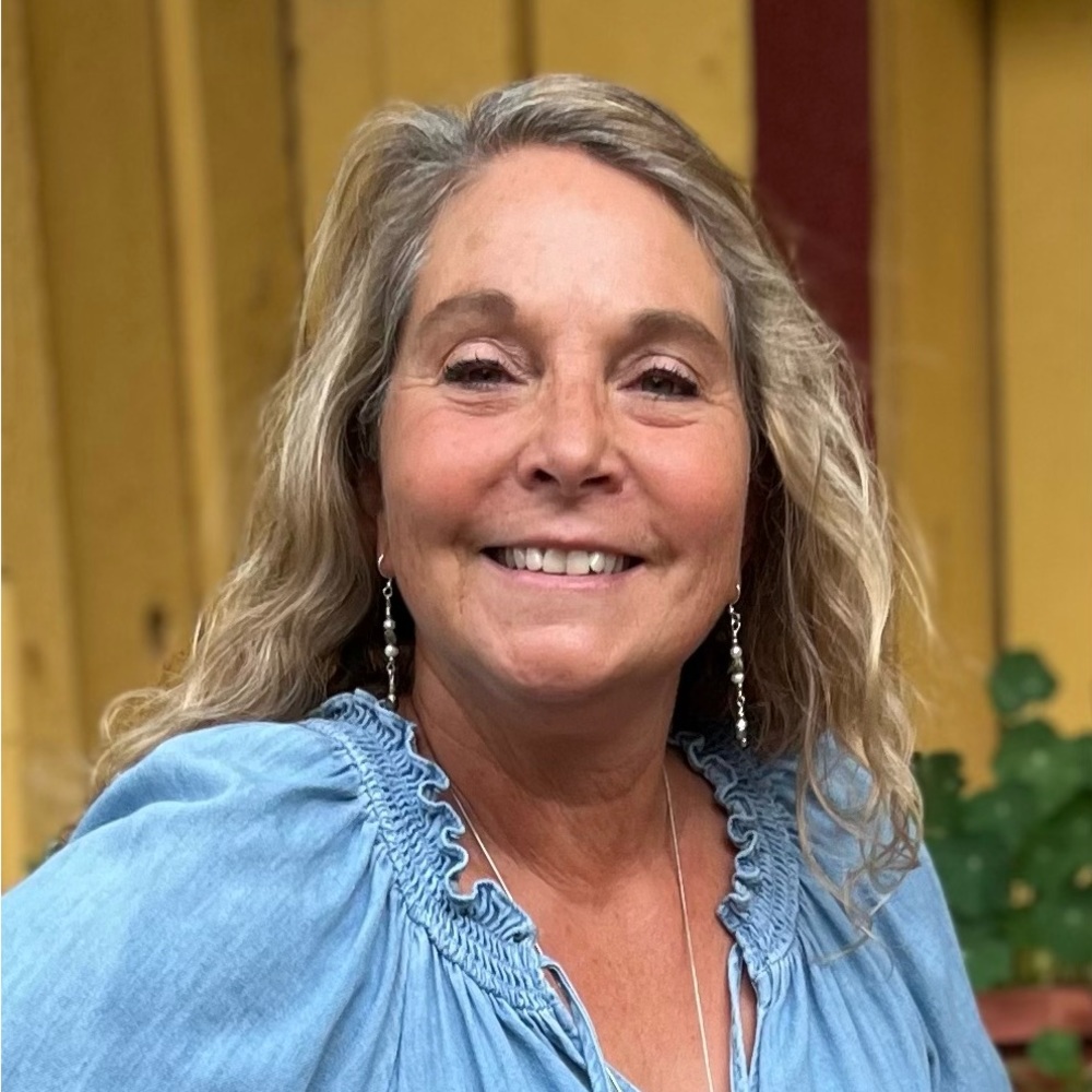 Meet your Posher, Lynn